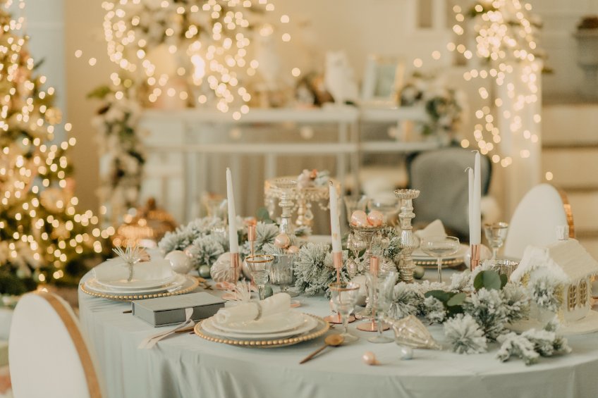 Holiday Wedding Theme