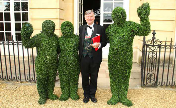 Wedding Reception Entertainment Ideas - Living Topiary