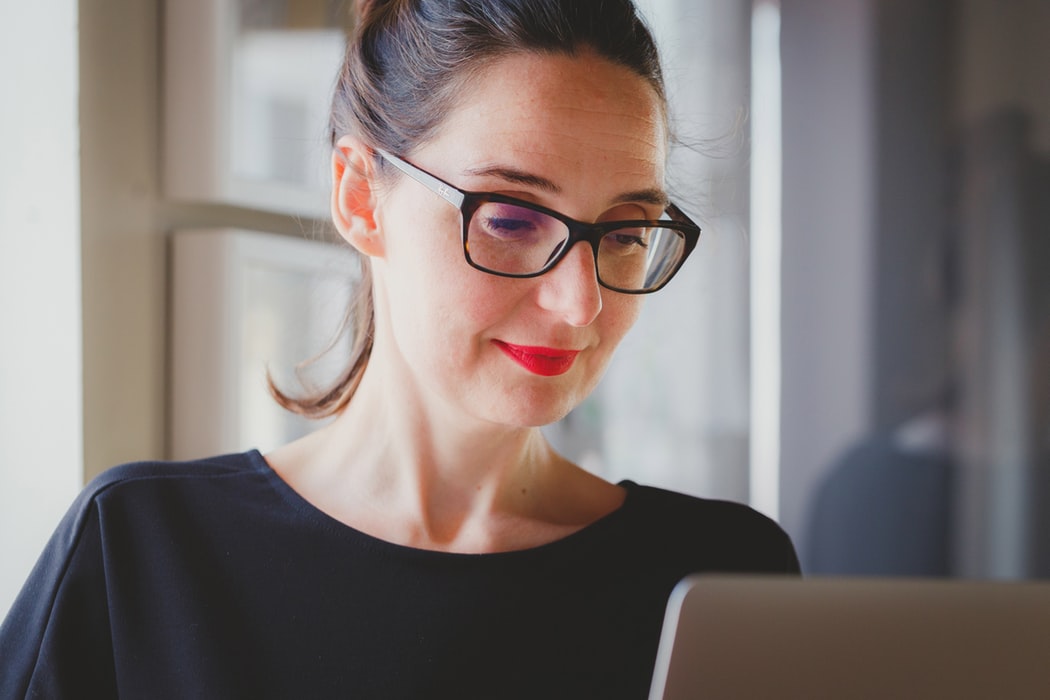 What To Ask Before Hiring A Wedding Planner Wedding planner at work